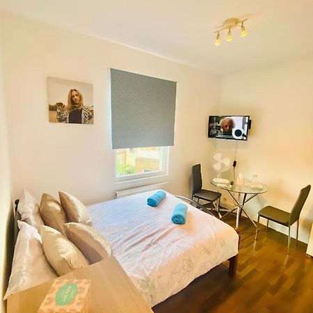 One Bed Studio Flat In Central London Apartment ภายนอก รูปภาพ